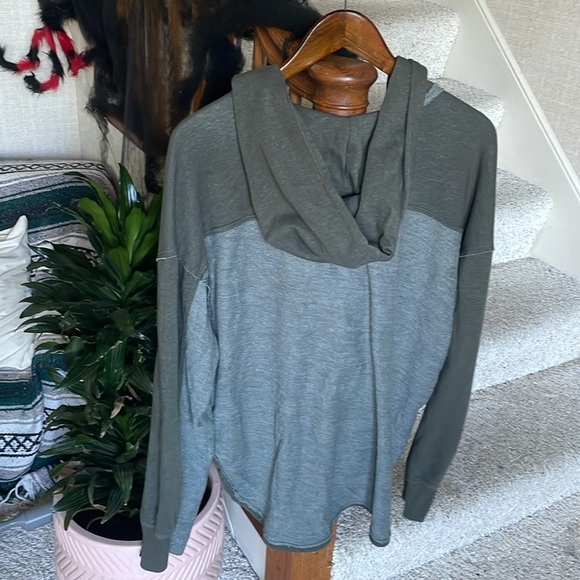 BKE Green Fall Layering Hoodie - Picture 7 of 12